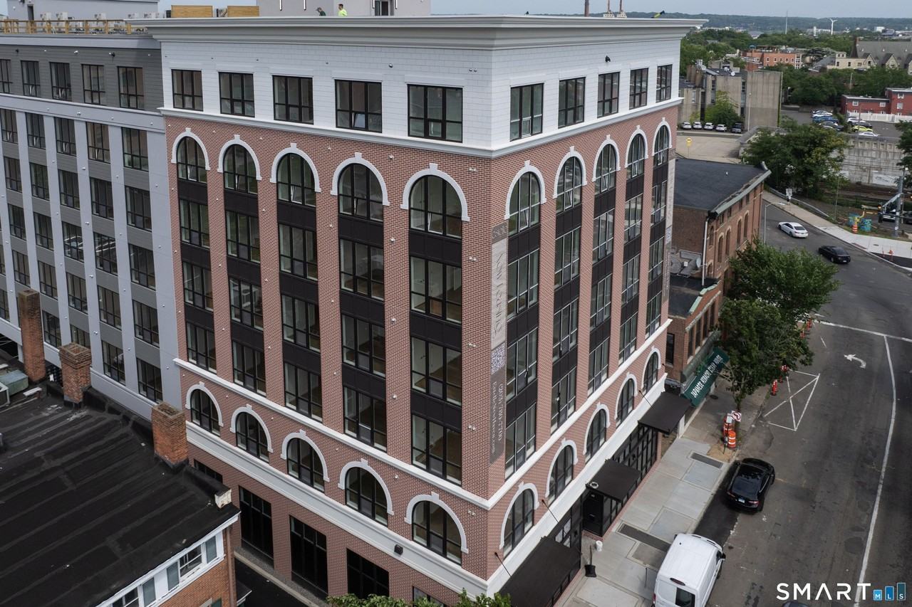 19 Elm St #416