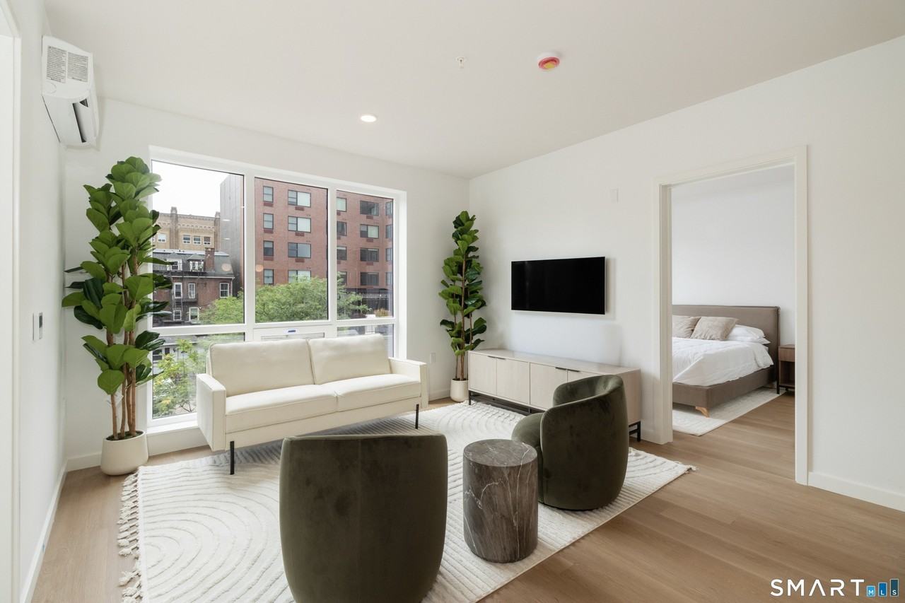 19 Elm St #516