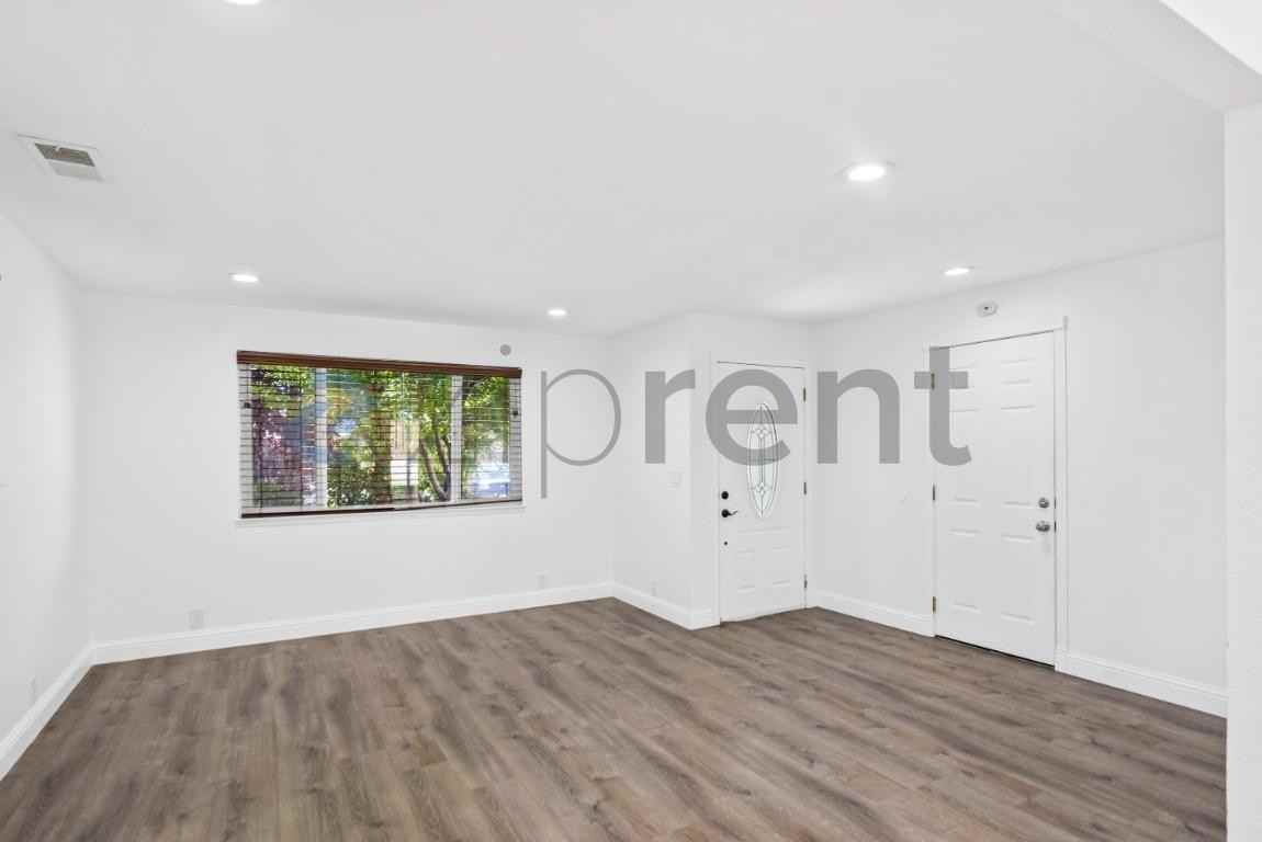 378 Spring Valley Ln - Photo 6 of 31