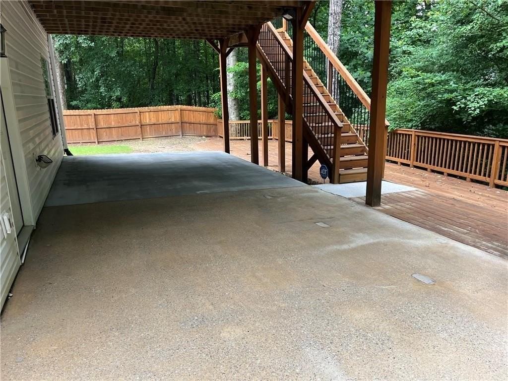 2172 Woodbriar Dr - Photo 3 of 50