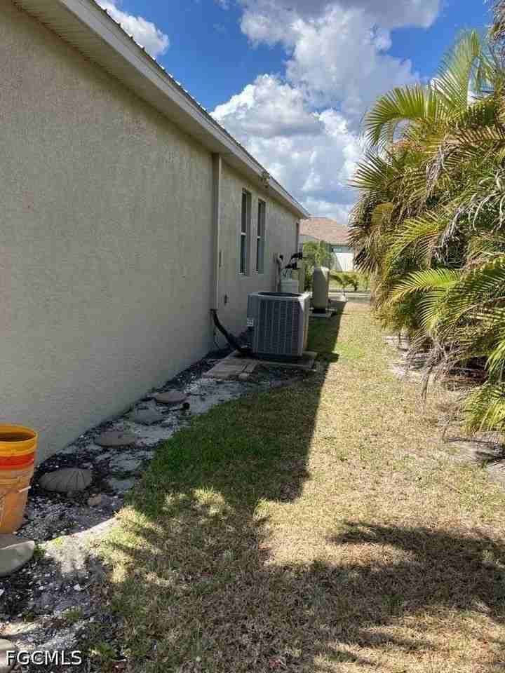 2637 Nw 1st St - Photo 3 of 38