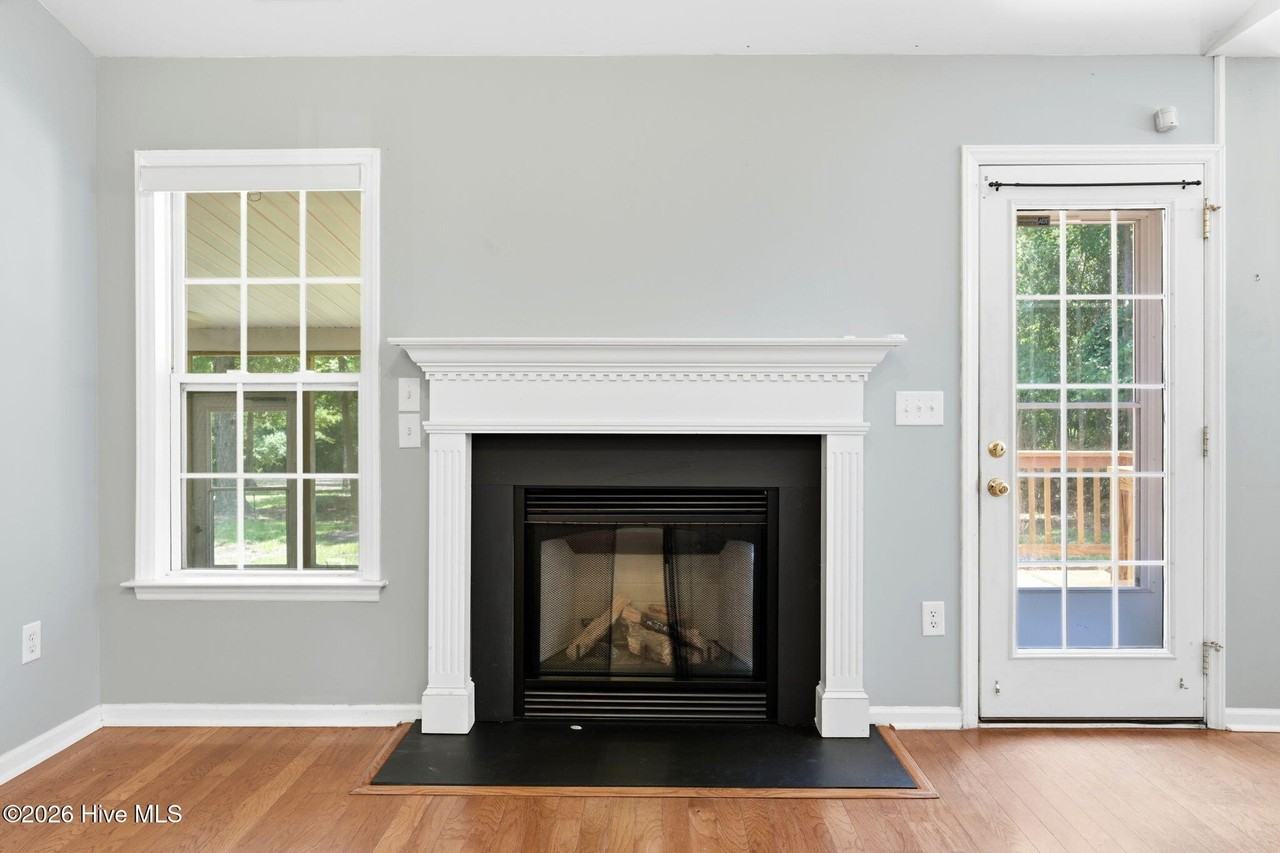 106 Lakeside Green Dr - Photo 6 of 41