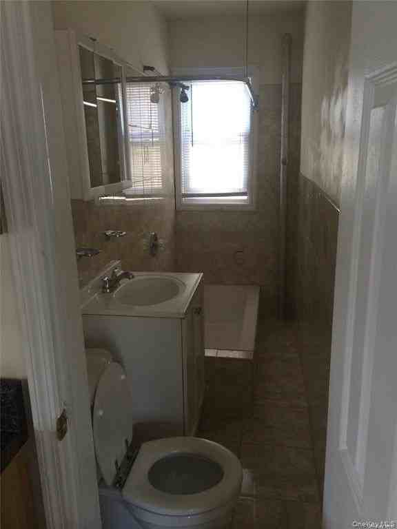 14322 94th Ave #2 - Photo 6 of 15