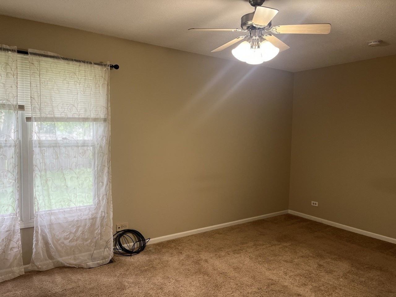 821 Brentwood Dr - Photo 6 of 11