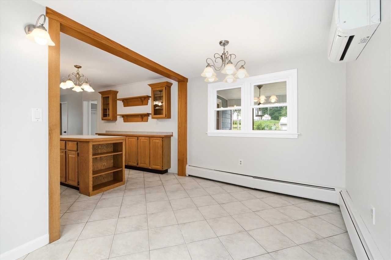 12 Bryant Rd - Photo 5 of 41