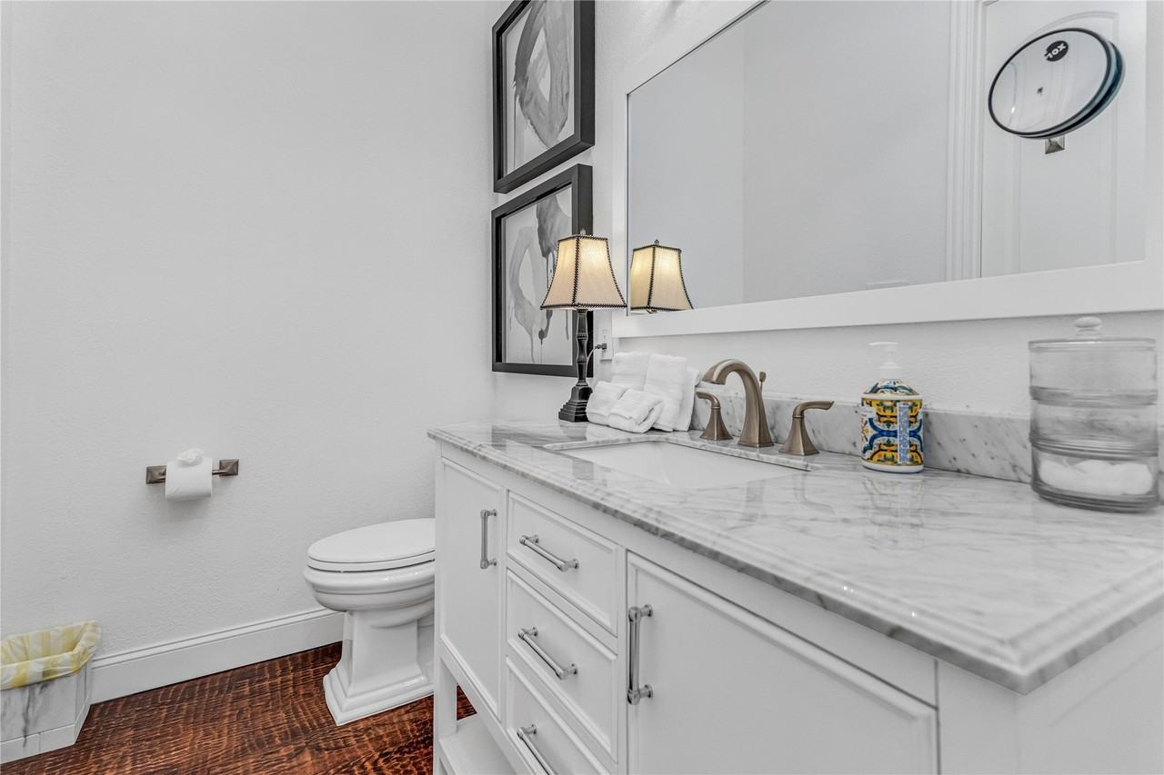 5744 Robbie Rd - Photo 7 of 32