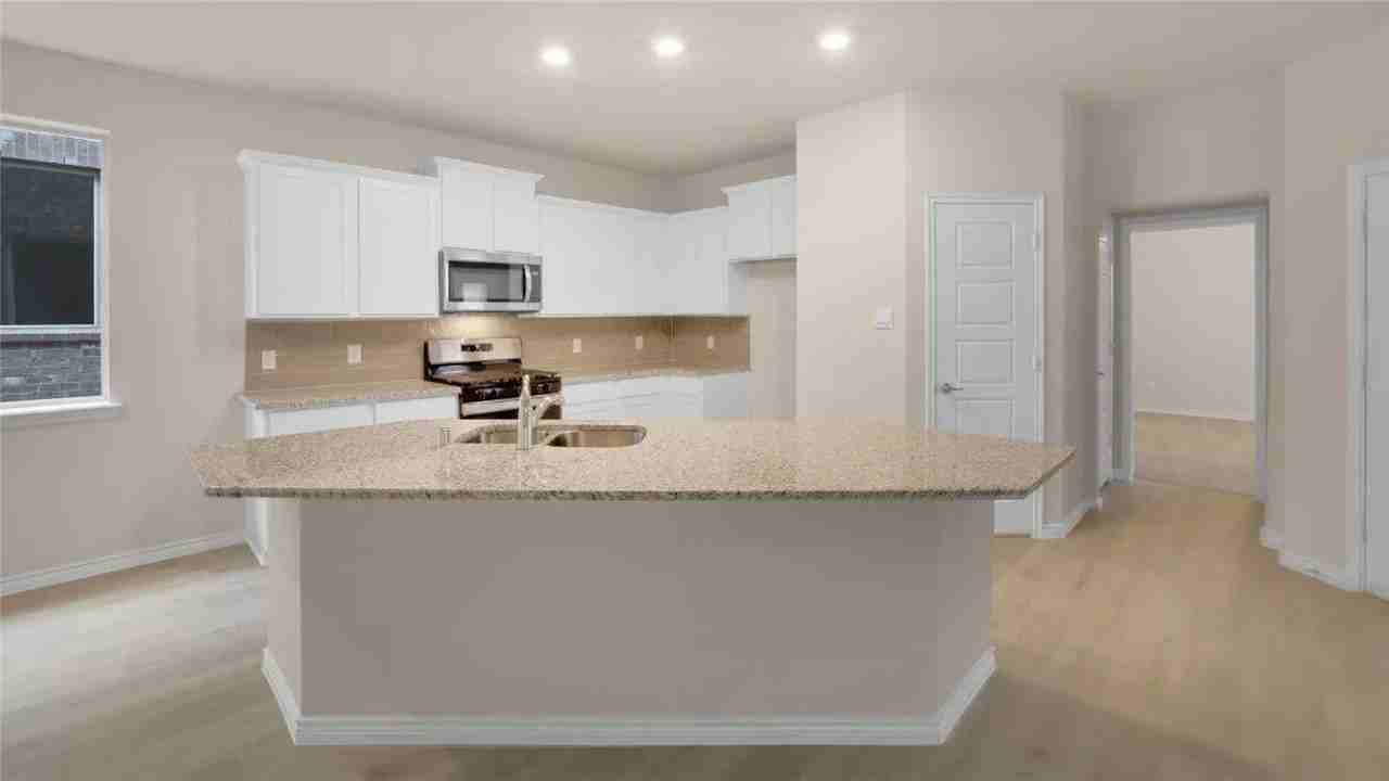 9204 Cessna Ave - Photo 6 of 21