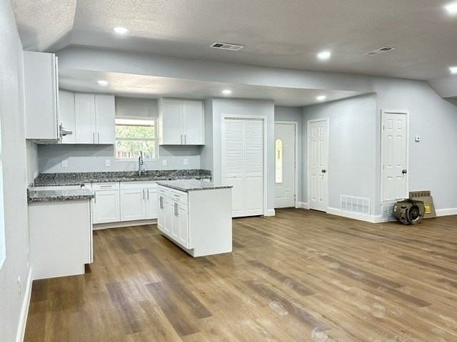 500 Bent Tree Ct - Photo 2 of 24