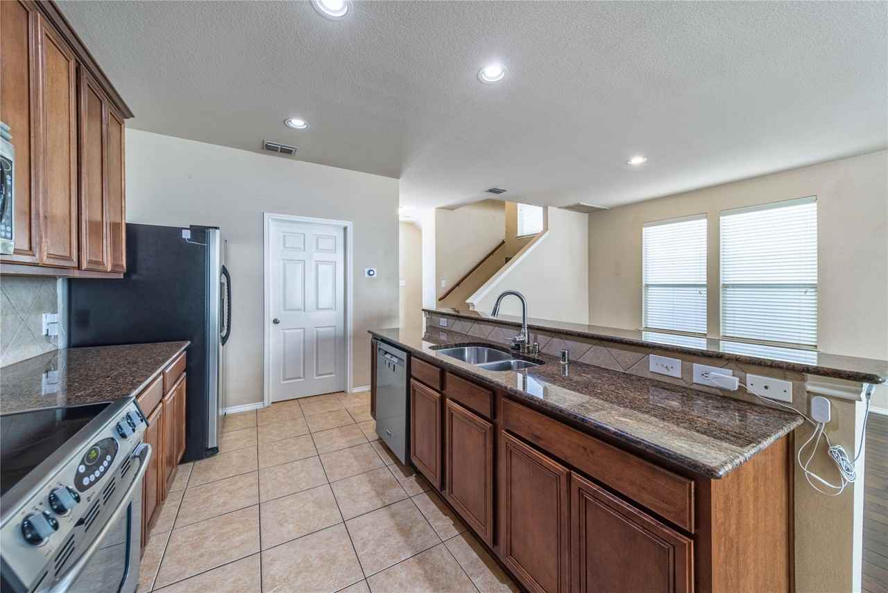 7416 Coronado Ave #18 - Photo 5 of 20
