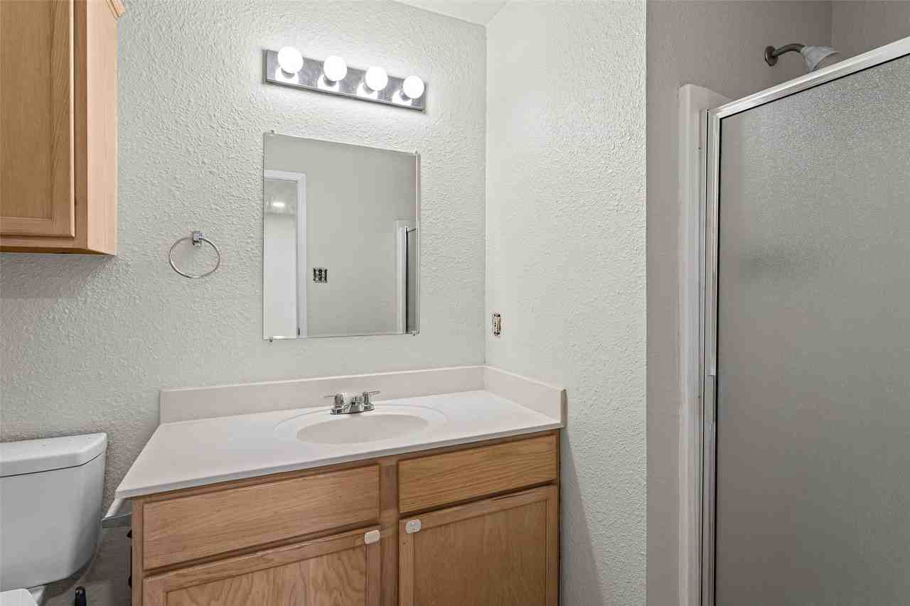 2720 James Rd - Photo 7 of 26