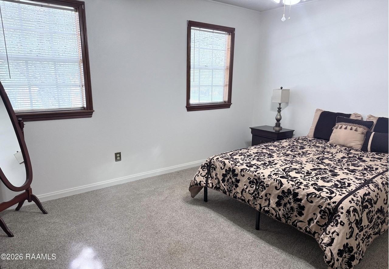 106 Molasses Row - Photo 5 of 7