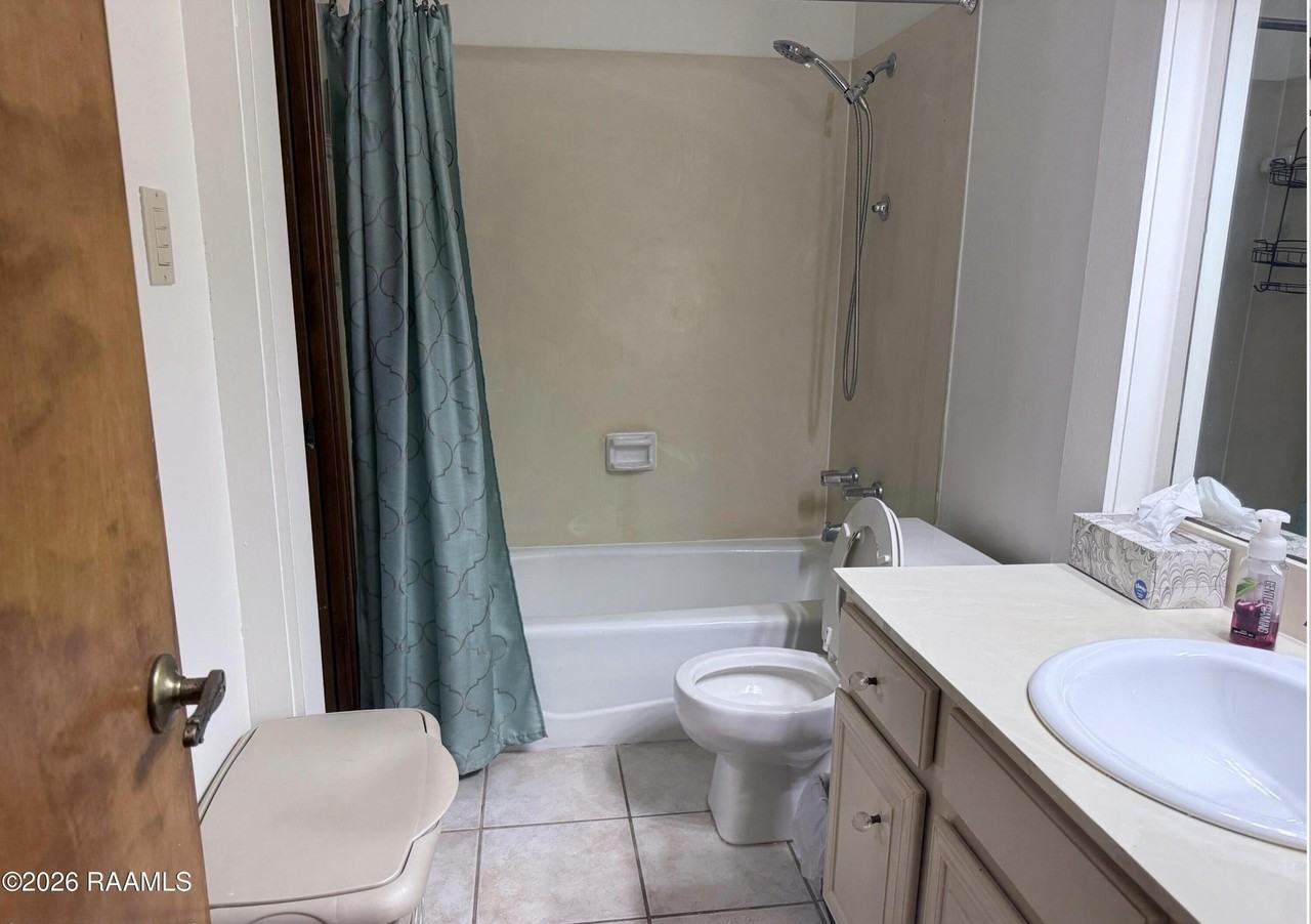106 Molasses Row - Photo 6 of 7