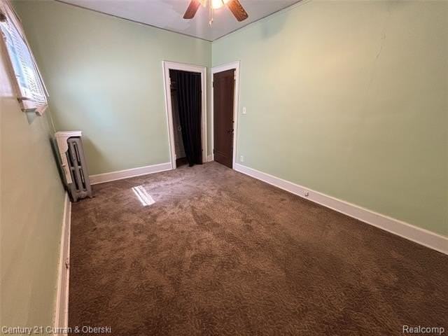 3237 Calvert St - Photo 4 of 8
