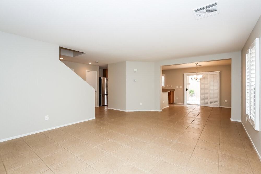 9116 Spirit Canyon Ave - Photo 4 of 15