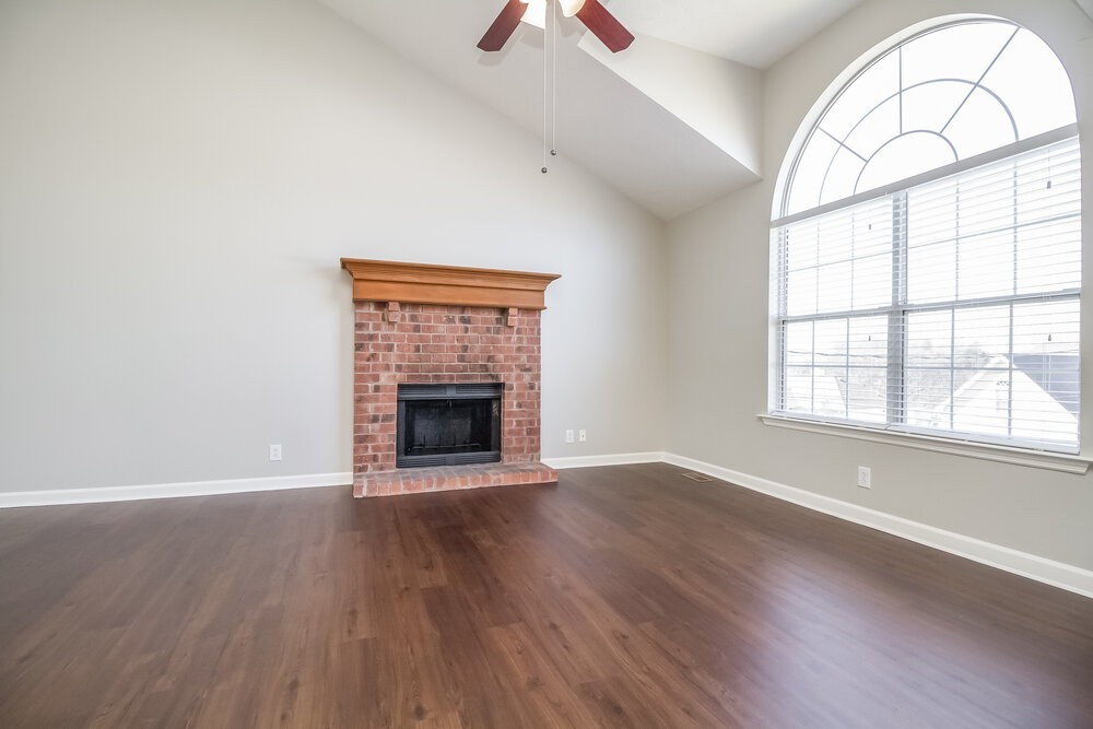 3261 Clapham Rd - Photo 3 of 19