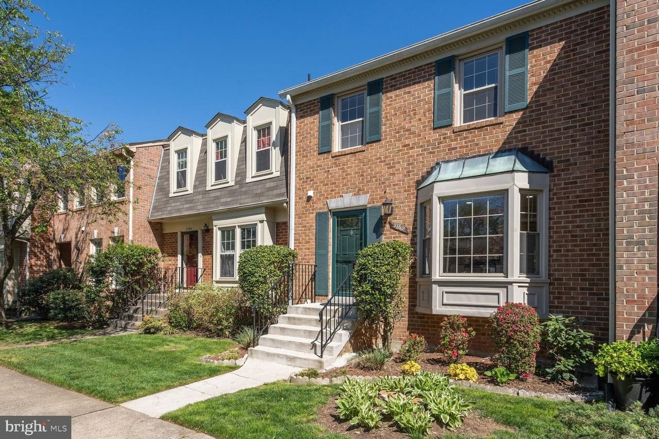 3162 Borge St - Photo 3 of 30