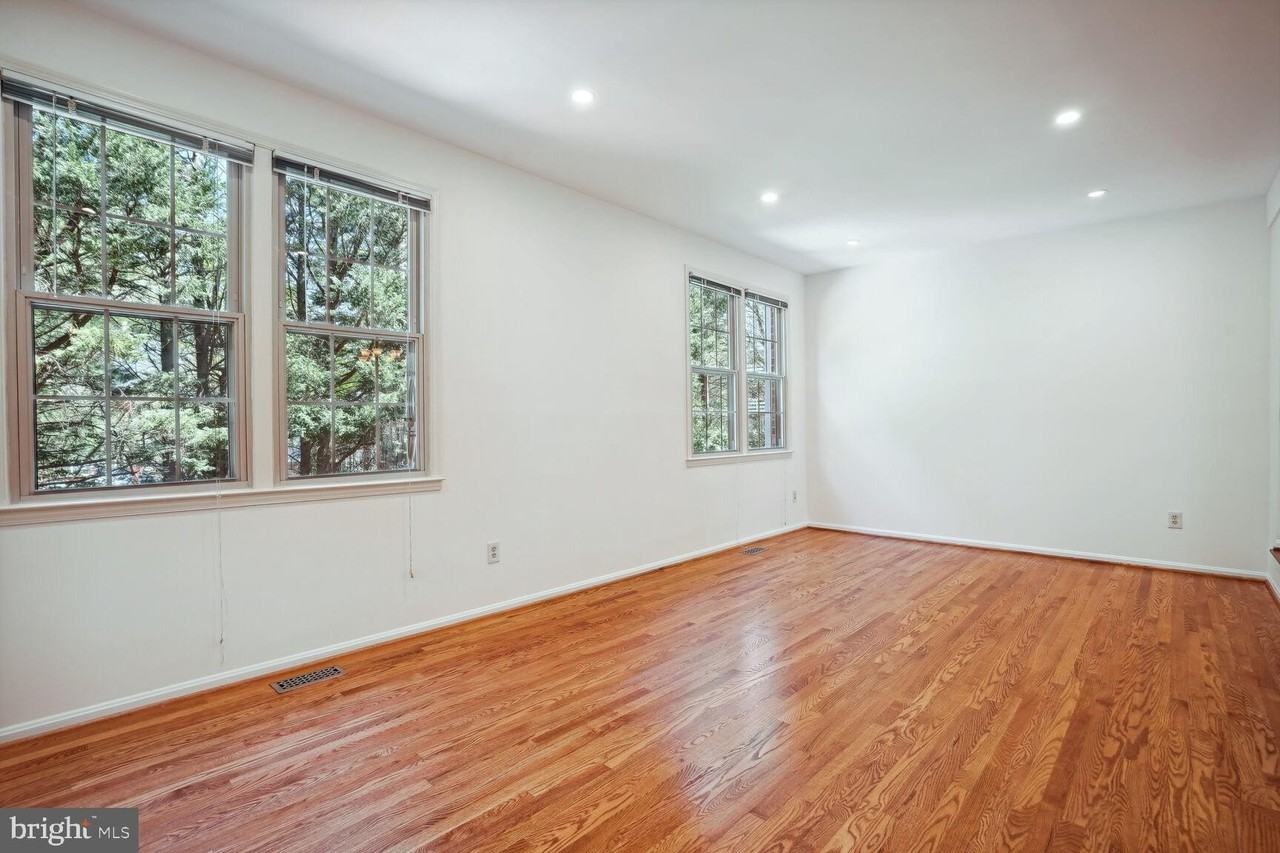 3162 Borge St - Photo 7 of 30