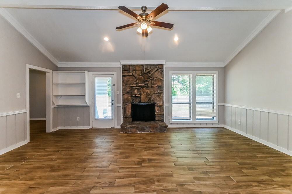 8182 Valley Ridge Trl - Photo 3 of 16