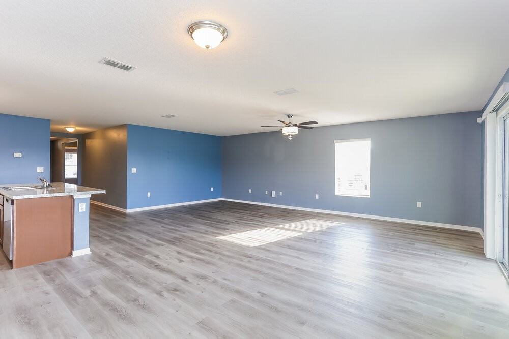 12394 Glimmer Way - Photo 6 of 16