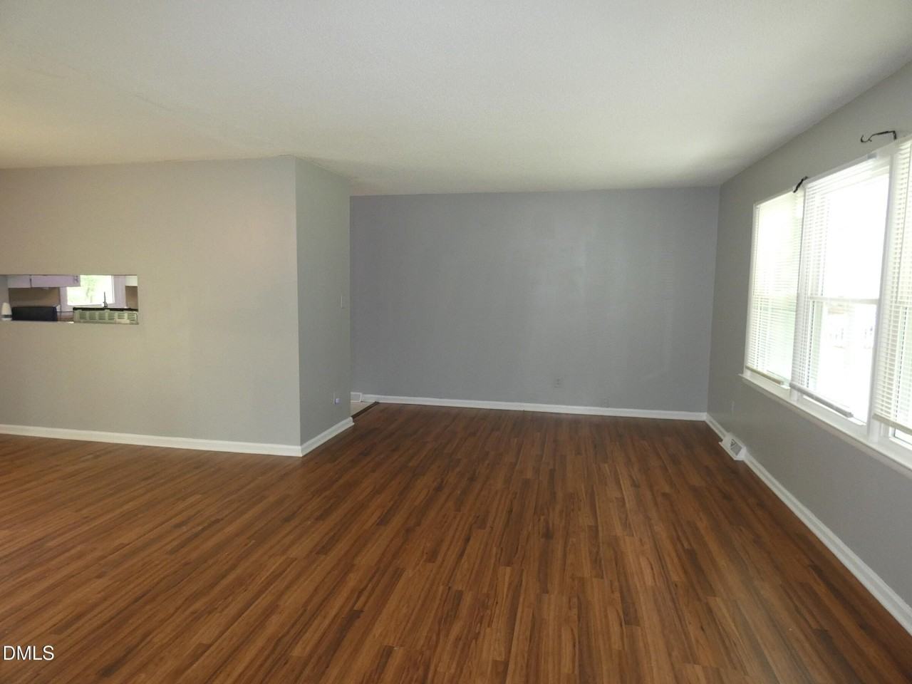 5800 Meadowbrook Rd - Photo 3 of 26