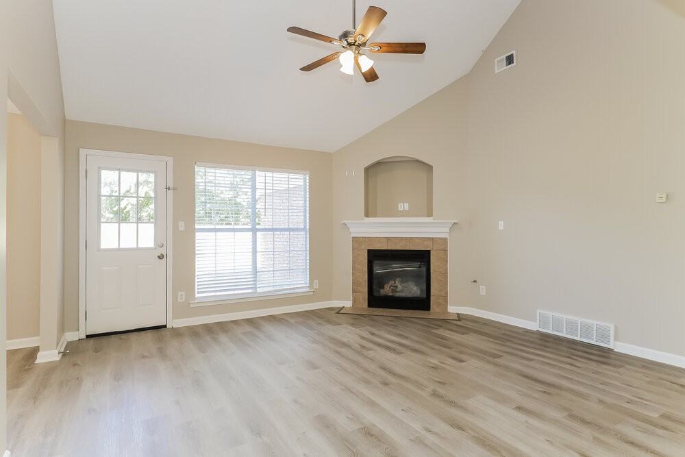 1424 Radley Cv - Photo 4 of 17
