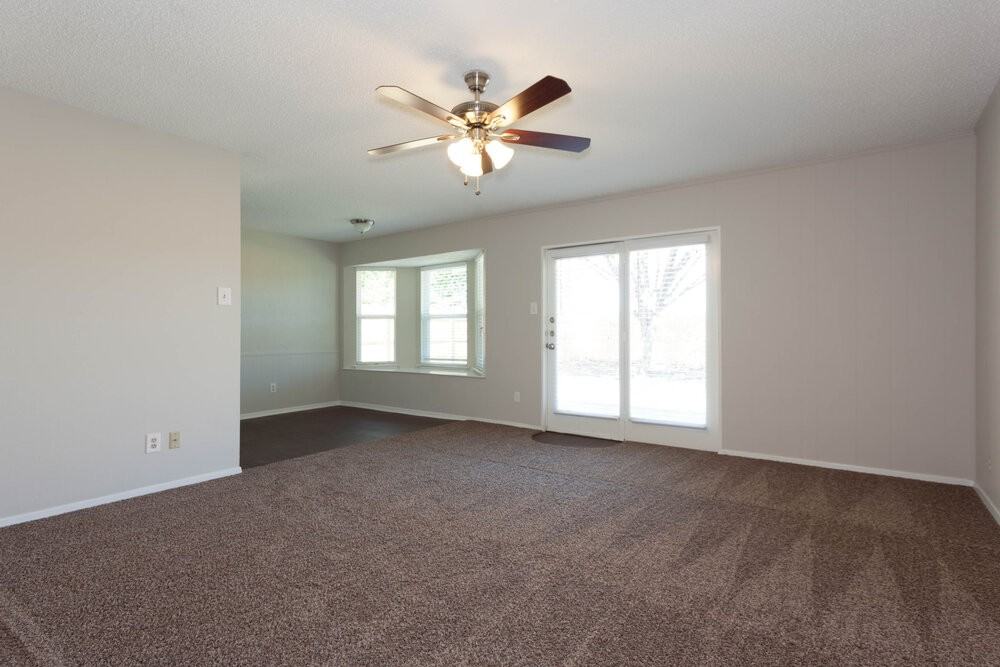 6053 Herschel Dr - Photo 2 of 15