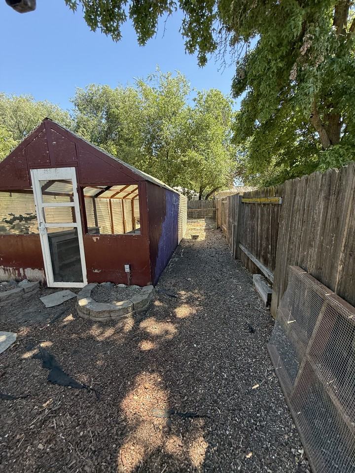 1023 Murray Ave #1 - Photo 6 of 25