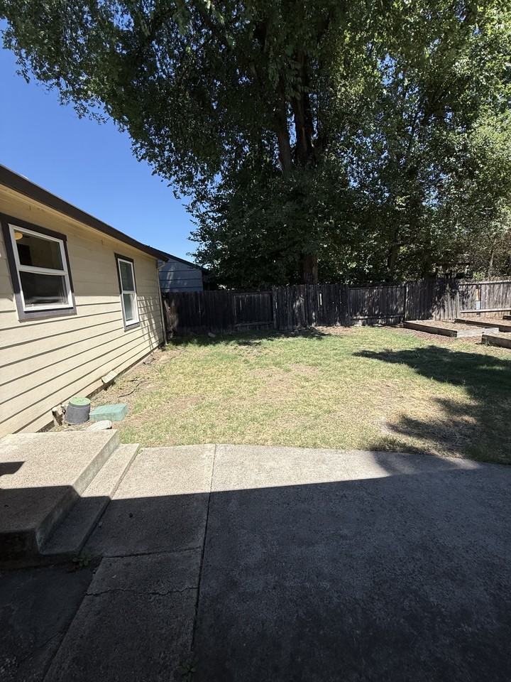 1023 Murray Ave #1 - Photo 7 of 25