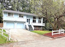 featured image of 530 Nw Carolyn Ln #1