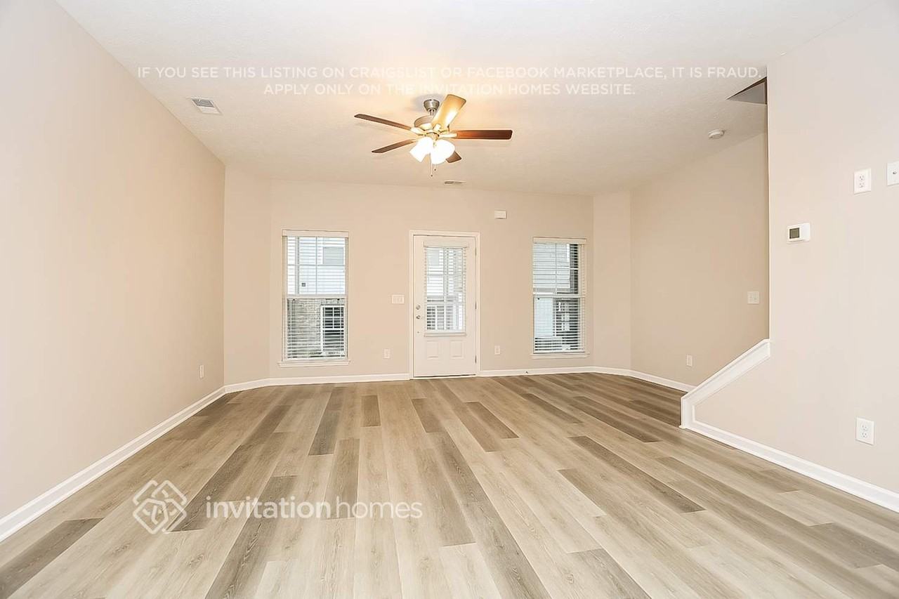 422 Rick Mccormick Dr - Photo 4 of 18