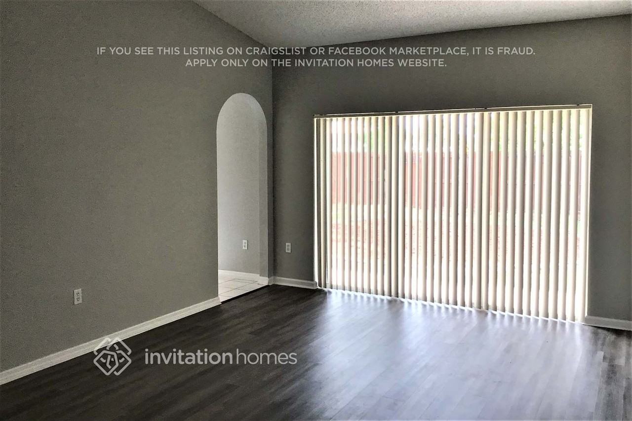 9191 Sw 212th Ter - Photo 3 of 17