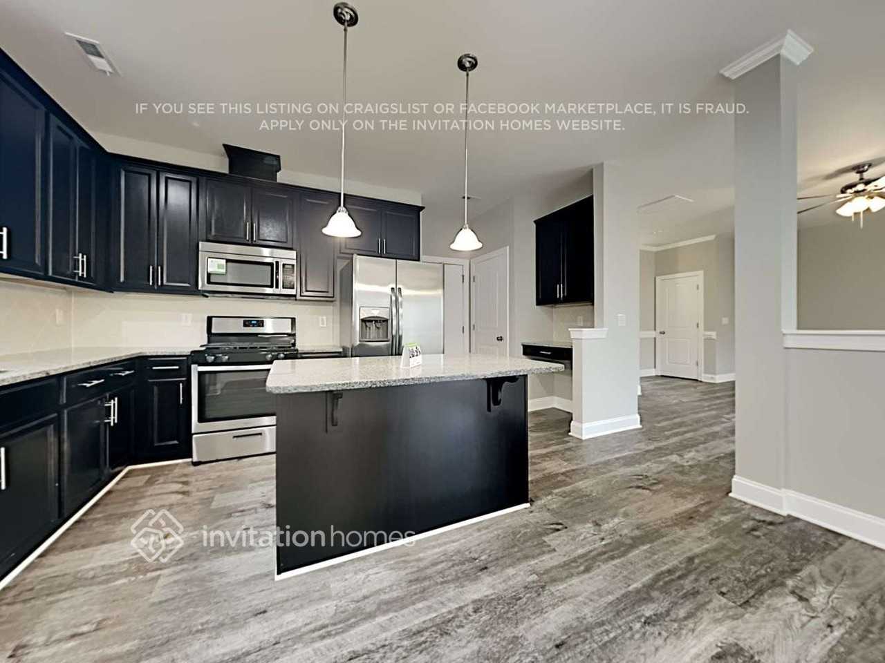 1088 Lakemont Dr - Photo 5 of 20