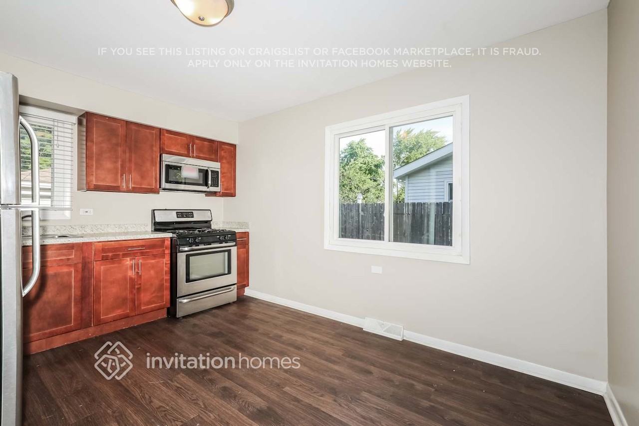 540 N 2nd Ave - Photo 7 of 16