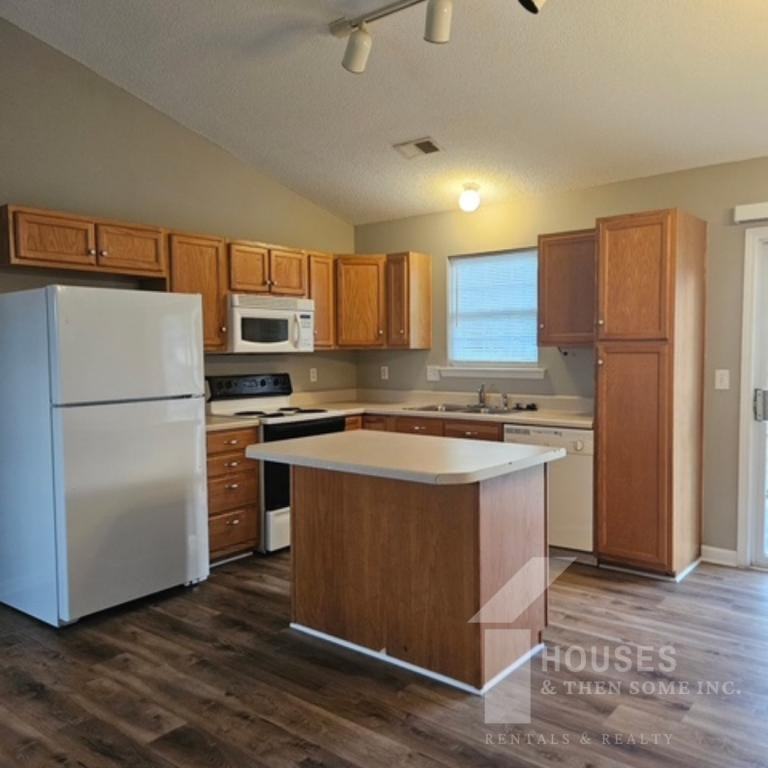 342 Honor Rd - Photo 4 of 11