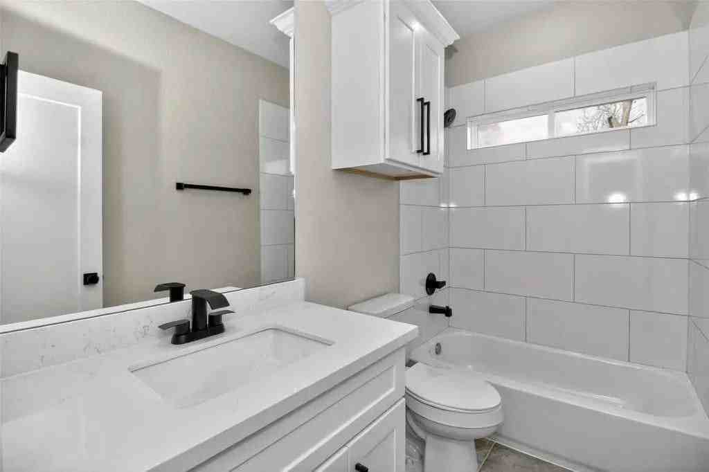 4217 Mallow St ##B - Photo 5 of 7