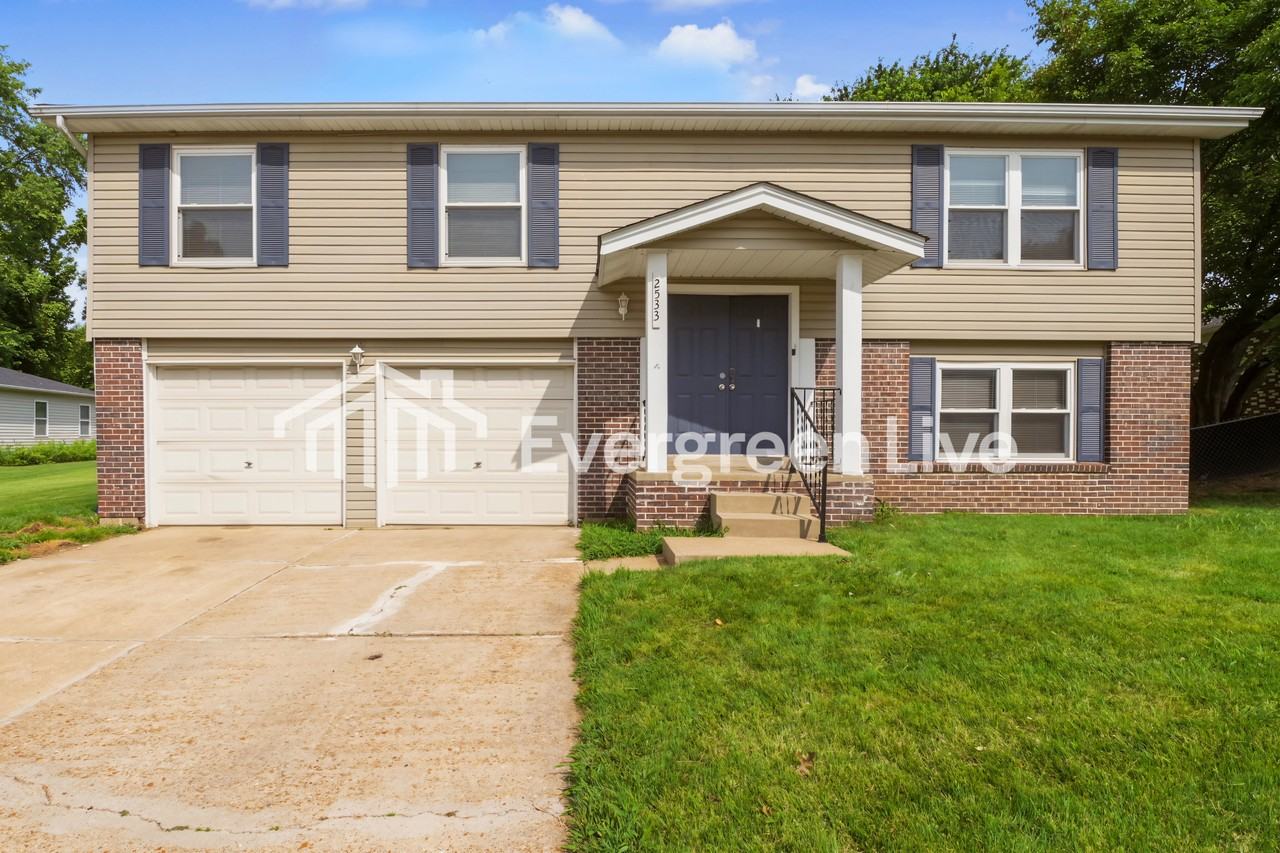 2533 Littlefield Dr