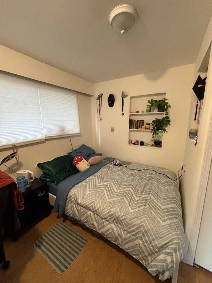 81 East 46th Avenue - Photo 2 of 6