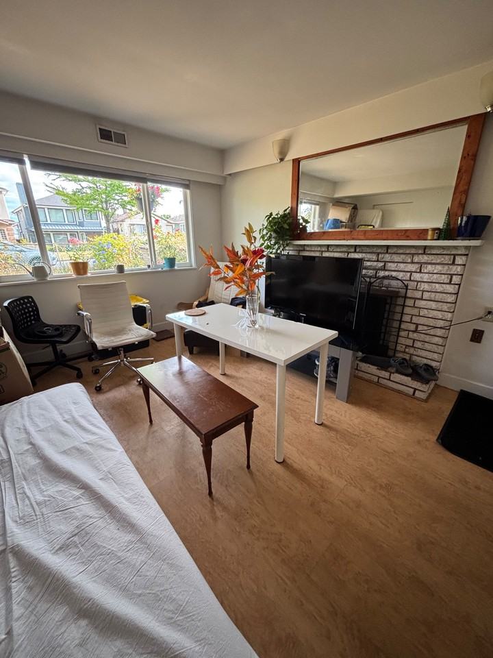 81 East 46th Avenue - Photo 4 of 6