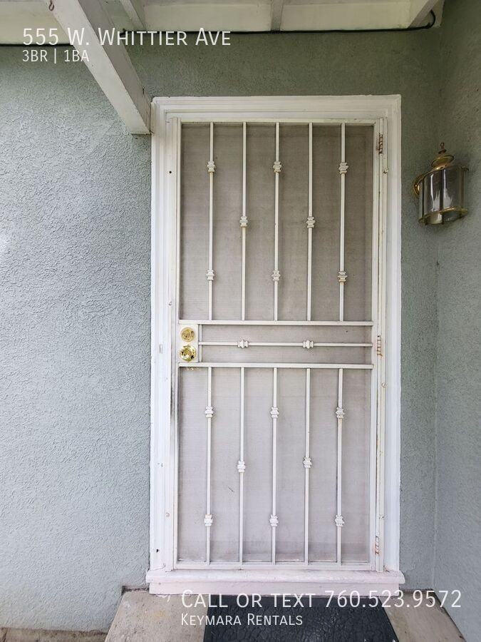 555 W Whittier Ave - Photo 5 of 40