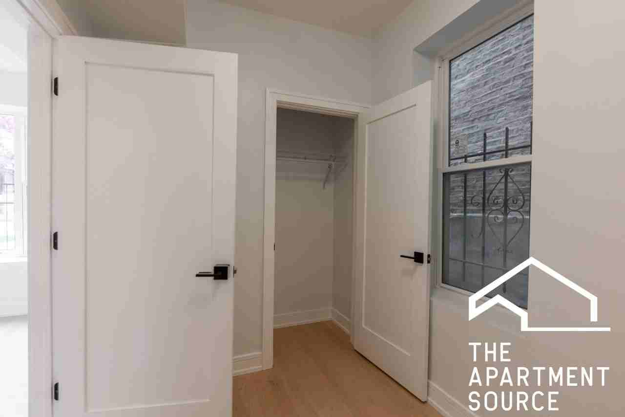 2943 N Gresham Ave #1 - Photo 6 of 15
