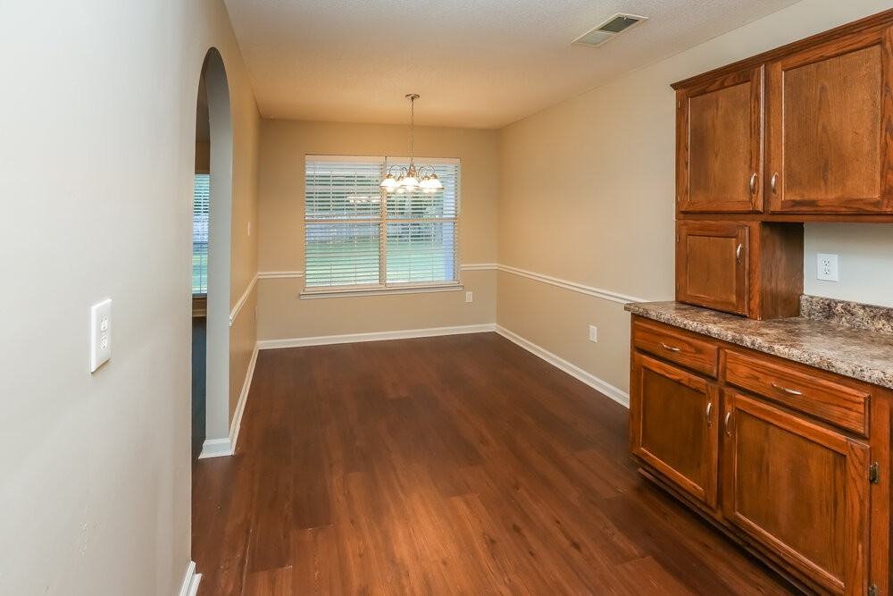 6205 Morgan Manor Cv - Photo 5 of 15