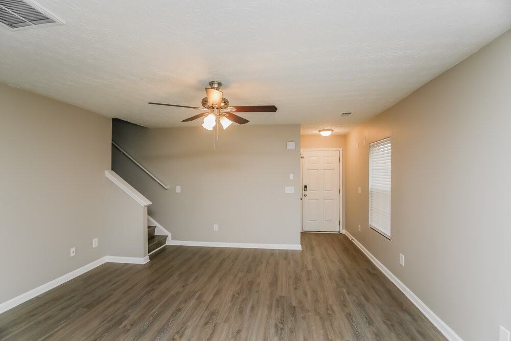 203 Silver Spring St - Photo 5 of 16