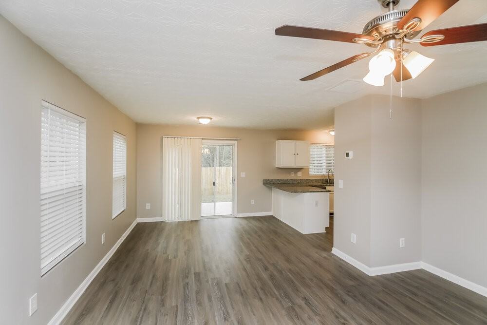 203 Silver Spring St - Photo 6 of 16