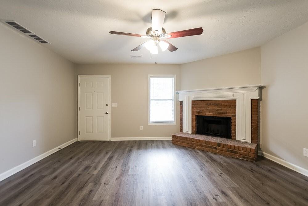 3224 Valley View St - Photo 4 of 16