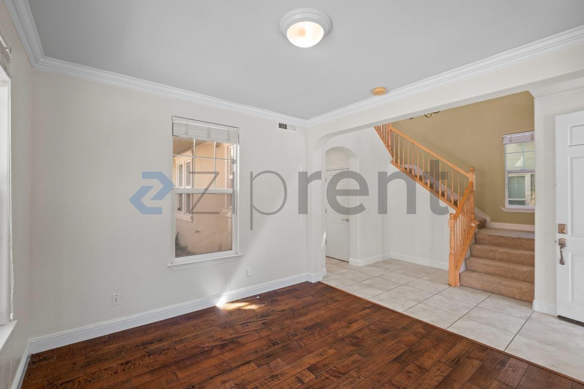 139 N Lafayette St - Photo 7 of 26
