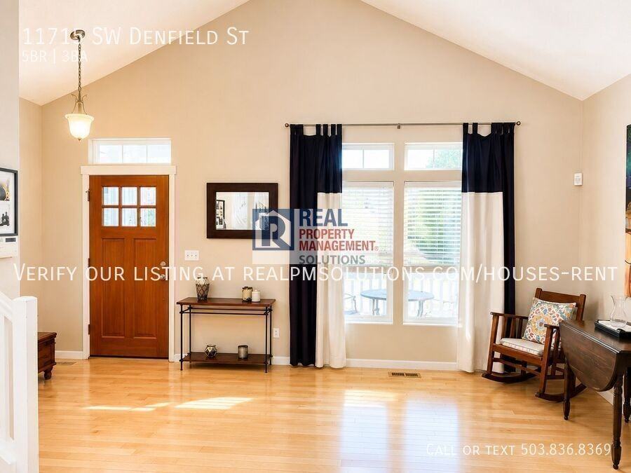 11715 Sw Denfield St - Photo 5 of 50