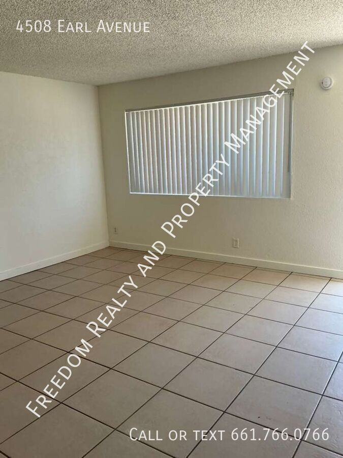 4508 Earl Ave - Photo 3 of 16