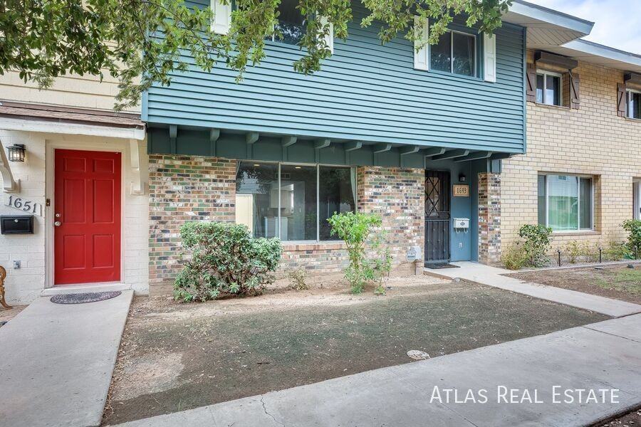 1649 W Hazelwood St - Photo 3 of 43