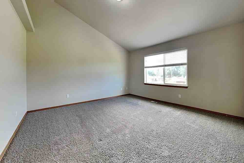 8133 North 12th Street - Photo 5 of 10
