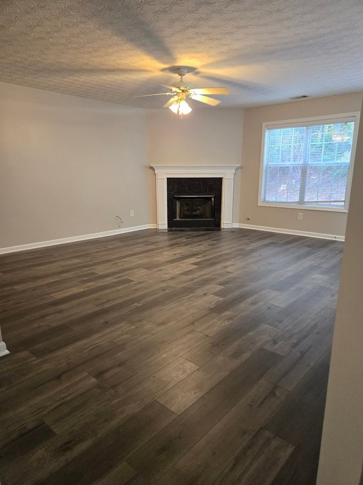 6327 Lake Valley Pt - Photo 5 of 26
